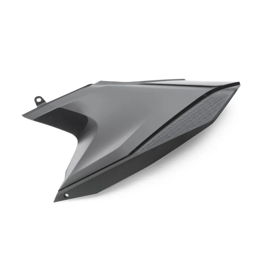 Rear fairing