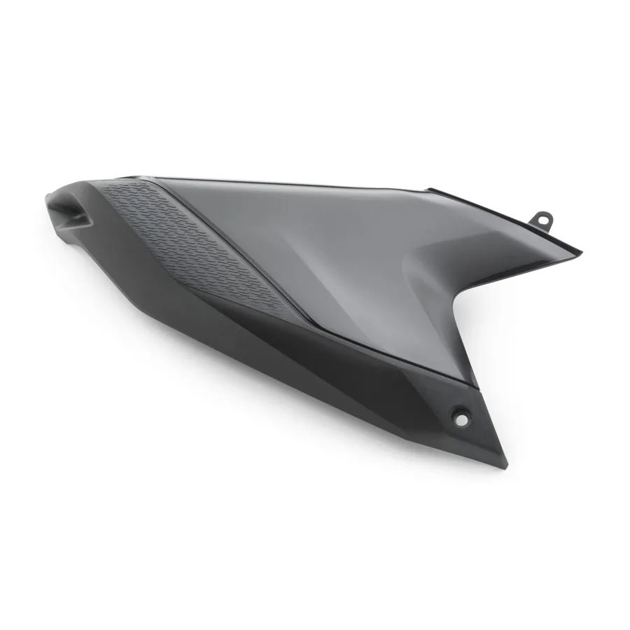 Rear fairing