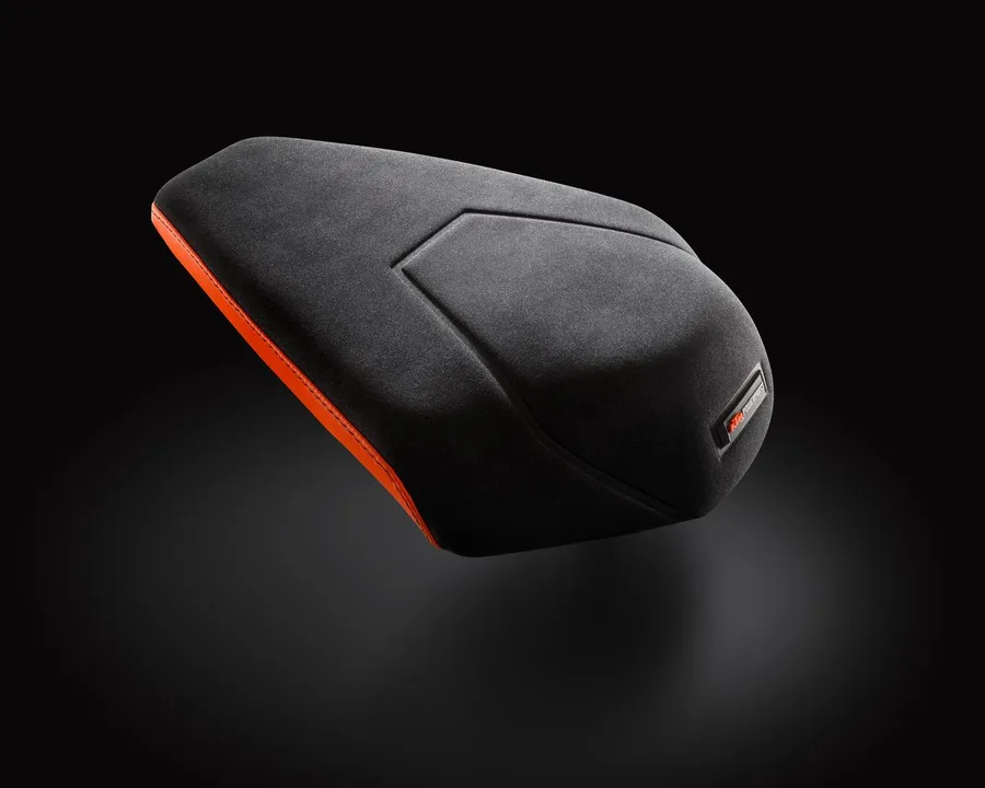 Ergo pillion seat